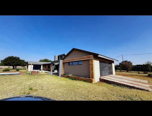 15,749M² SMALLHOLDING FOR SALE IN FAIRLEADS